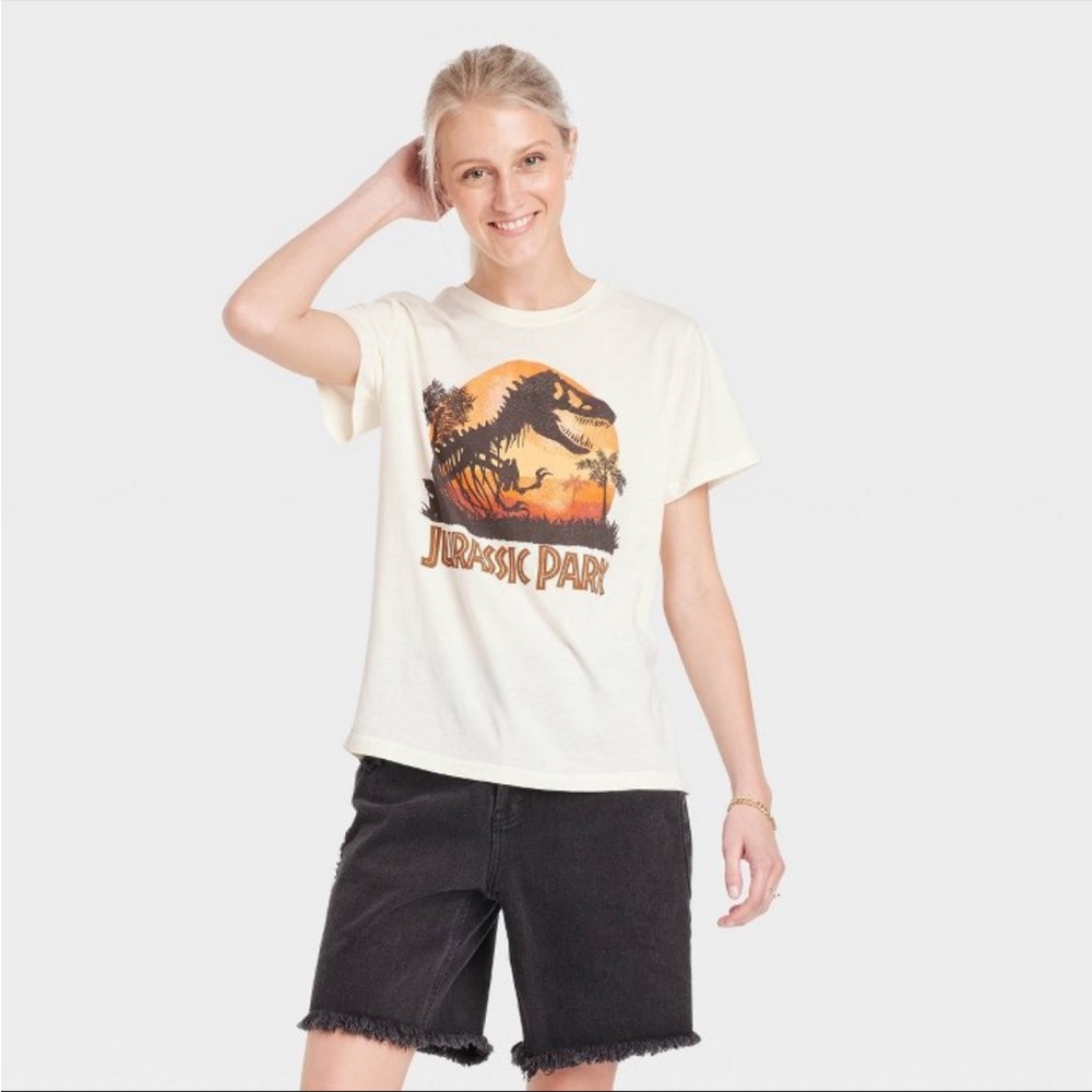 Women's Jurassic Park Short Sleeve Graphic T-Shirt- Off-White Large